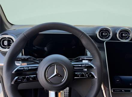 Mercedes-Benz - GLC