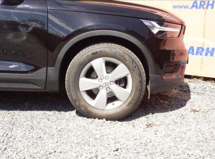 Volvo - XC40