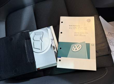 Volkswagen - Golf