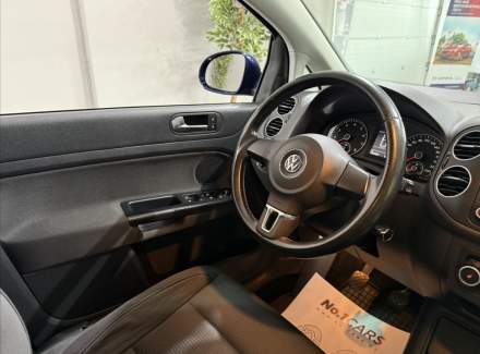 Volkswagen - Golf