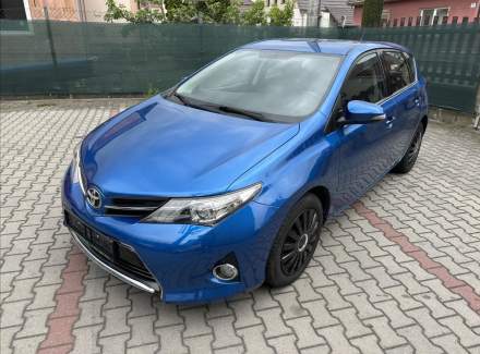 Toyota - Auris