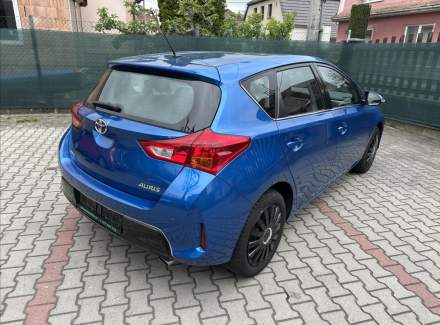 Toyota - Auris
