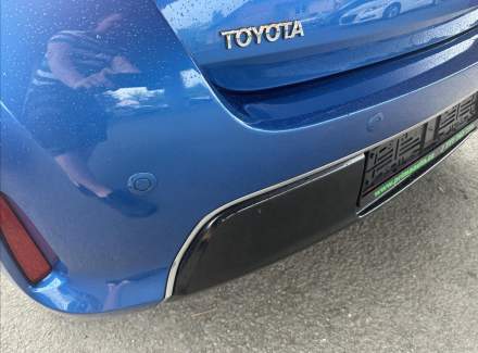Toyota - Auris