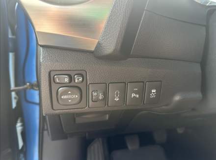 Toyota - Auris