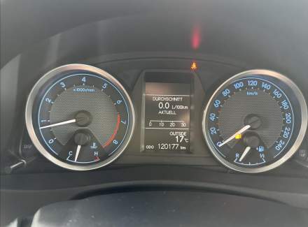 Toyota - Auris