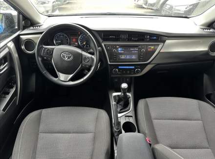 Toyota - Auris