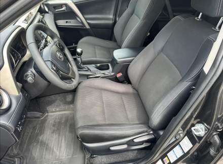 Toyota - RAV 4