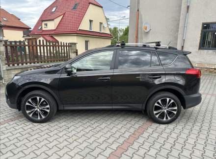 Toyota - RAV 4