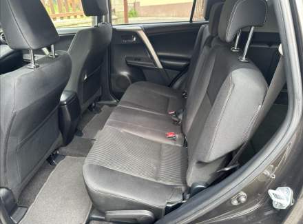 Toyota - RAV 4