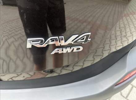 Toyota - RAV 4