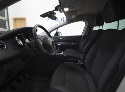 Peugeot - 5008