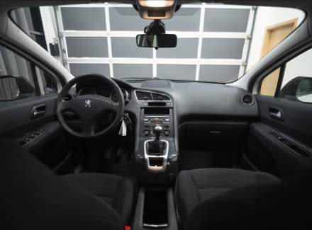 Peugeot - 5008