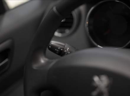 Peugeot - 5008