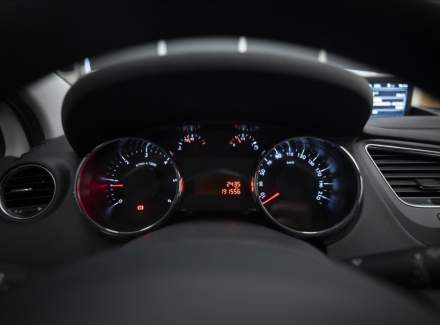 Peugeot - 5008