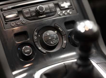 Peugeot - 5008