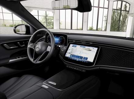 Mercedes-Benz - E-class