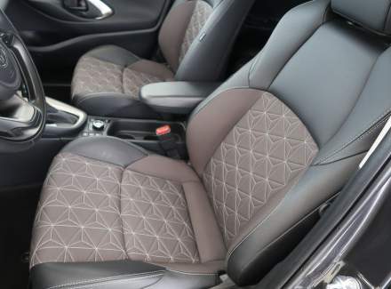 Toyota - Yaris Cross