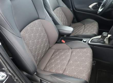 Toyota - Yaris Cross