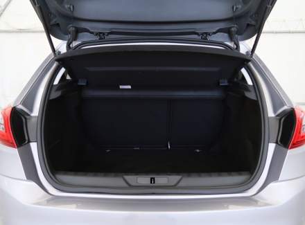 Peugeot - 308