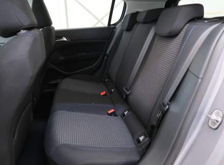 Peugeot - 308