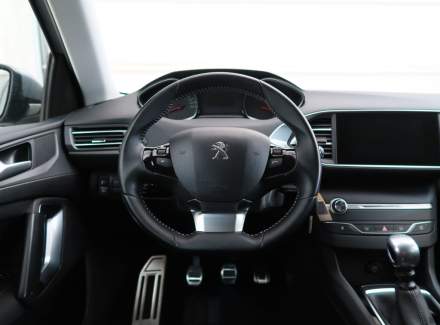 Peugeot - 308