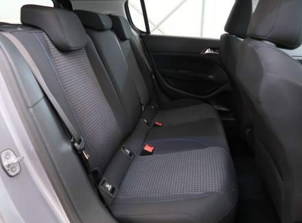 Peugeot - 308