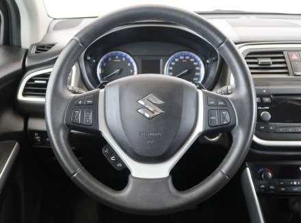 Suzuki - SX4
