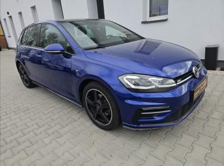 Volkswagen - Golf