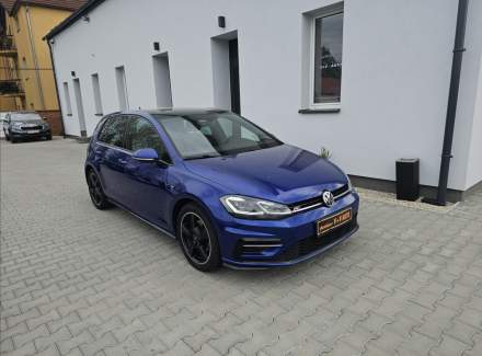 Volkswagen - Golf