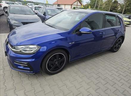 Volkswagen - Golf