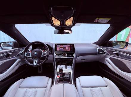 BMW - M8