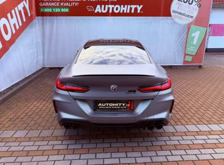 BMW - M8
