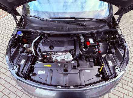 Peugeot - 5008