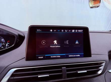 Peugeot - 5008