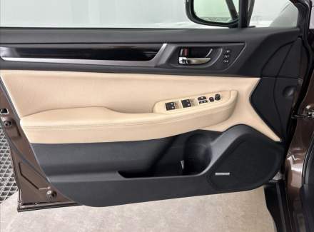 Subaru - Outback