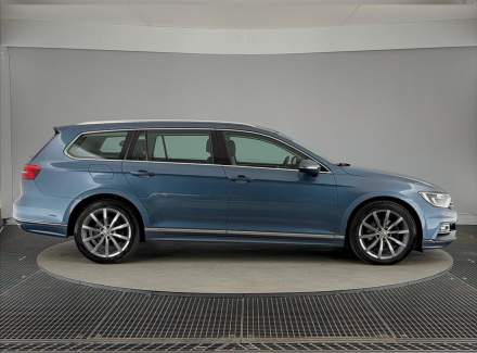 Volkswagen - Passat