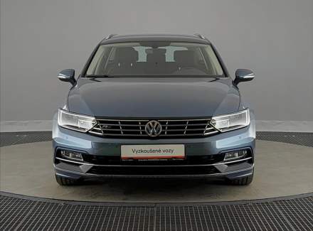 Volkswagen - Passat