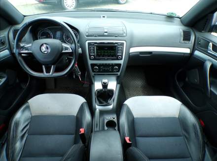 Škoda - Octavia
