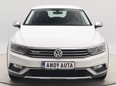 Volkswagen - Passat