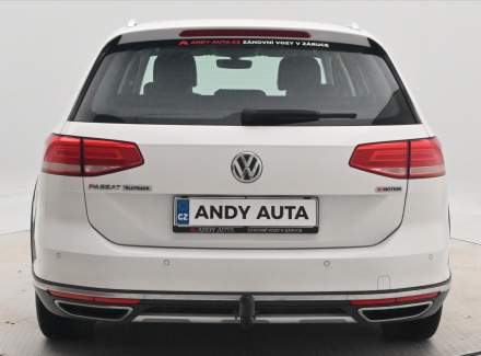 Volkswagen - Passat