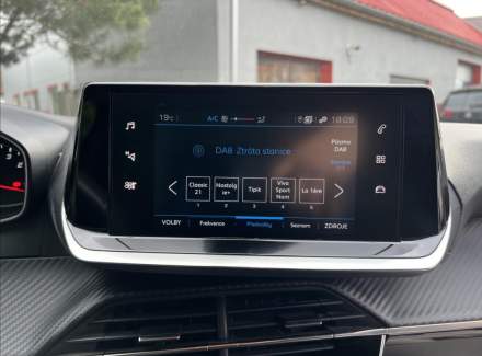 Peugeot - 208