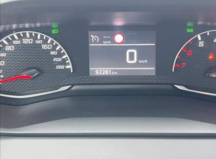 Peugeot - 208