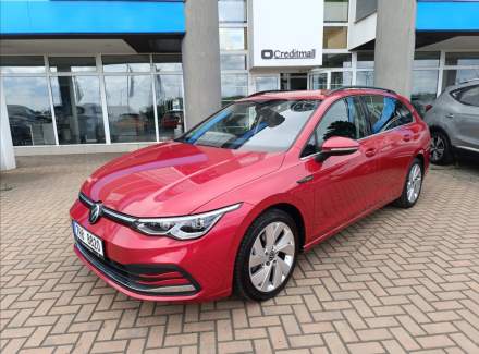 Volkswagen - Golf