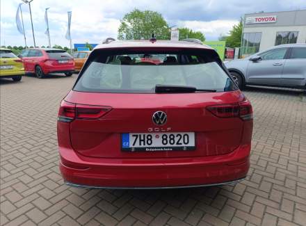 Volkswagen - Golf