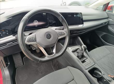 Volkswagen - Golf