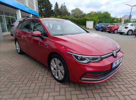 Volkswagen - Golf