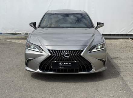 Lexus - ES