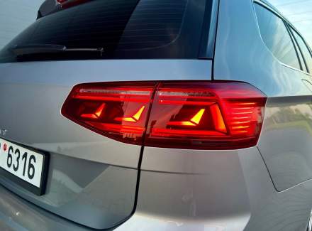 Volkswagen - Passat