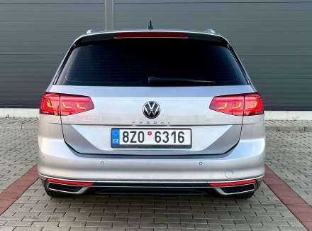 Volkswagen - Passat