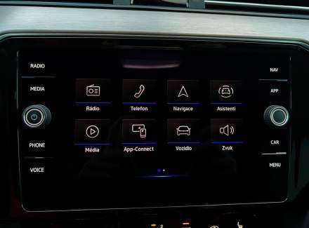 Volkswagen - Passat